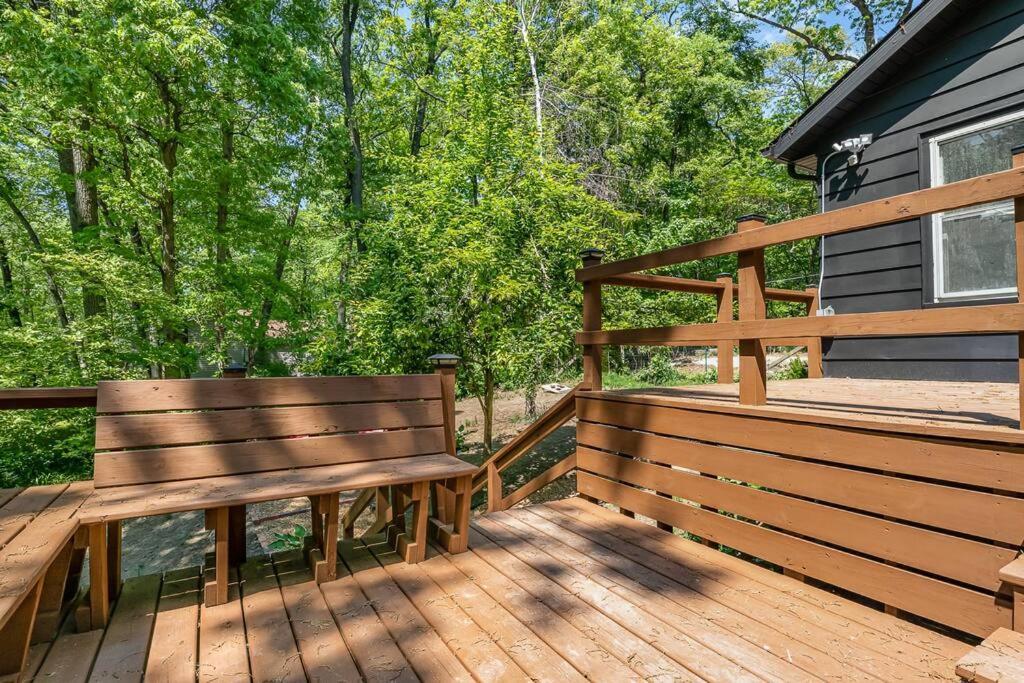 Black Cabin Getaway In Woods I Valpo Валпараісо Екстер'єр фото