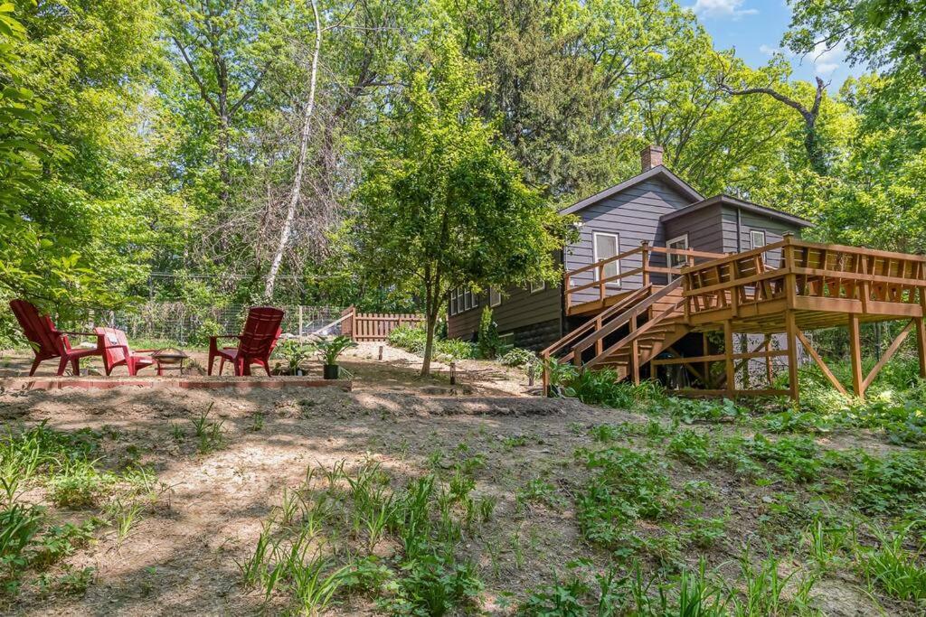 Black Cabin Getaway In Woods I Valpo Валпараісо Екстер'єр фото